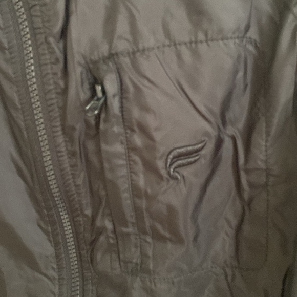 New Fabletics Grey and Black Vest - Picture 7 of 7